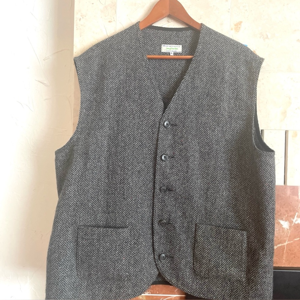 This Jimmy Hourihan Man's Waistcoat is made in 100% Pure New Wool.